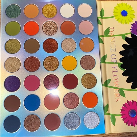 SHEmake up eye shadow palette - Picture 5 of 7